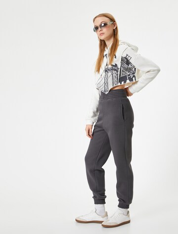 Koton Tapered Pants in Grey