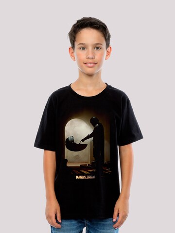 F4NT4STIC Shirt 'The Mandalorian Find The Child' in Zwart: voorkant