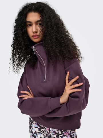 ONLY PLAY Sweatshirt in Lila