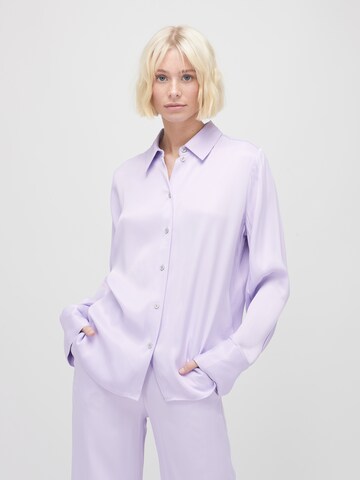 ABOUT YOU x VIAM Studio Shirt 'MARILYN' in Purple