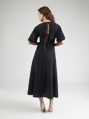 SELECTED FEMME Платье 'SLFMADDIE' в Черный