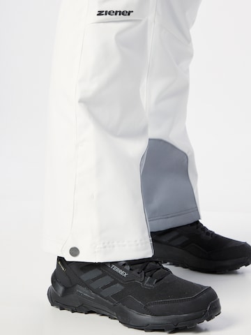 Coupe slim Pantalon de sport 'TILLA' ZIENER en blanc