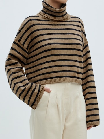 EDITED Sweater 'Devi' in Brown: front