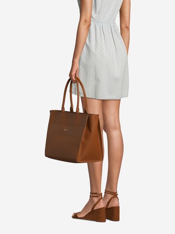 Calvin Klein Shopper in Braun