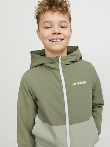 Jack & Jones Junior Tussenjas in Groen: voorkant