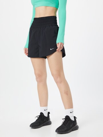 NIKE regular Sportsbukser 'ONE' i sort: forside