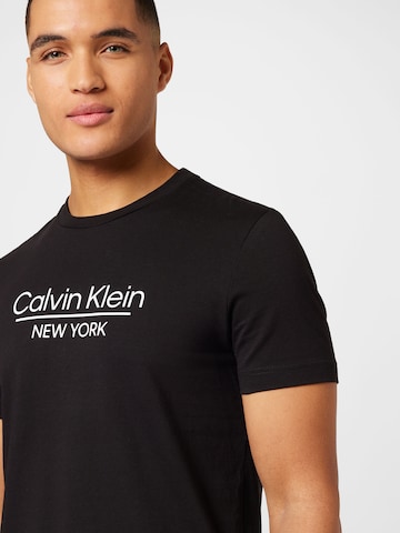 T-Shirt Calvin Klein en noir