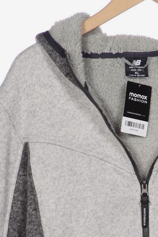 new balance Sweatshirt & Zip-Up Hoodie in XL in Grey