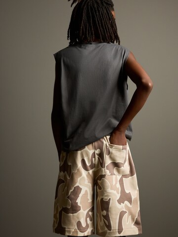 Set Next en beige