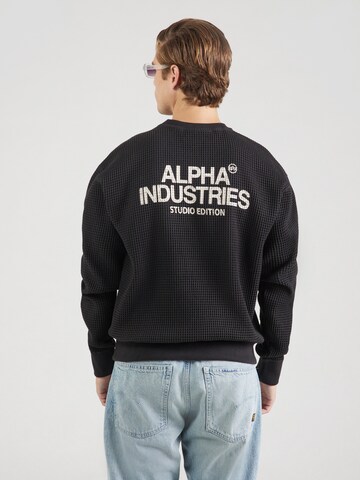 ALPHA INDUSTRIES Μπλούζα φούτερ 'Studio' σε μαύρο: μπροστά