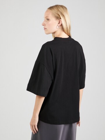 T-shirt Dorothy Perkins en noir