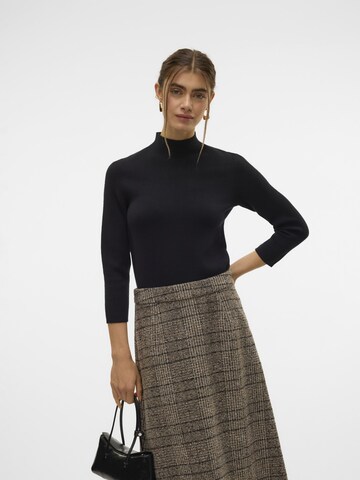 VERO MODA Trui 'Gold' in Zwart: voorkant