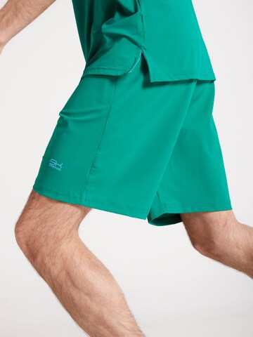 Regular Pantalon de sport 'Shorts' SPORTKIND en vert