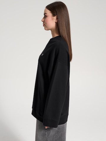 NOWIHT Sweatshirt 'Linnea' in Zwart