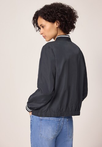 STREET ONE Übergangsjacke in Blau