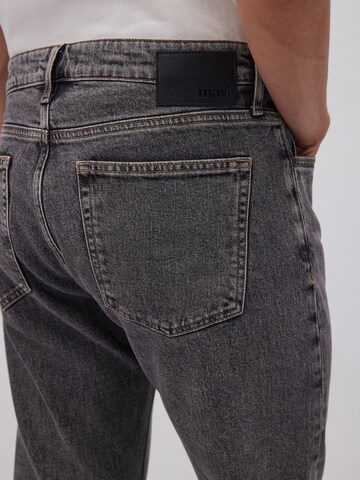 Mavi Tapered Jeans 'Milan' in Grau