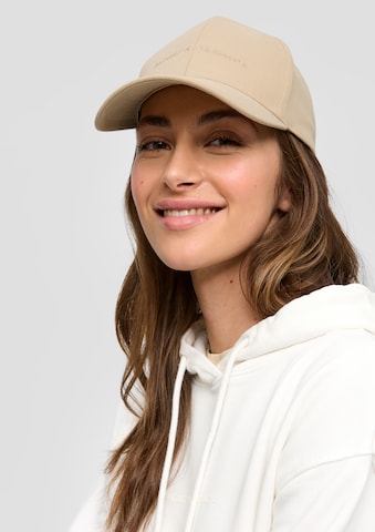 Casquette QS en beige : devant