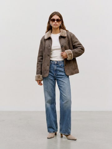 VERO MODA Between-Season Jacket 'VMNIA' in Brown