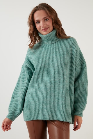 LELA Sweater in Green: front
