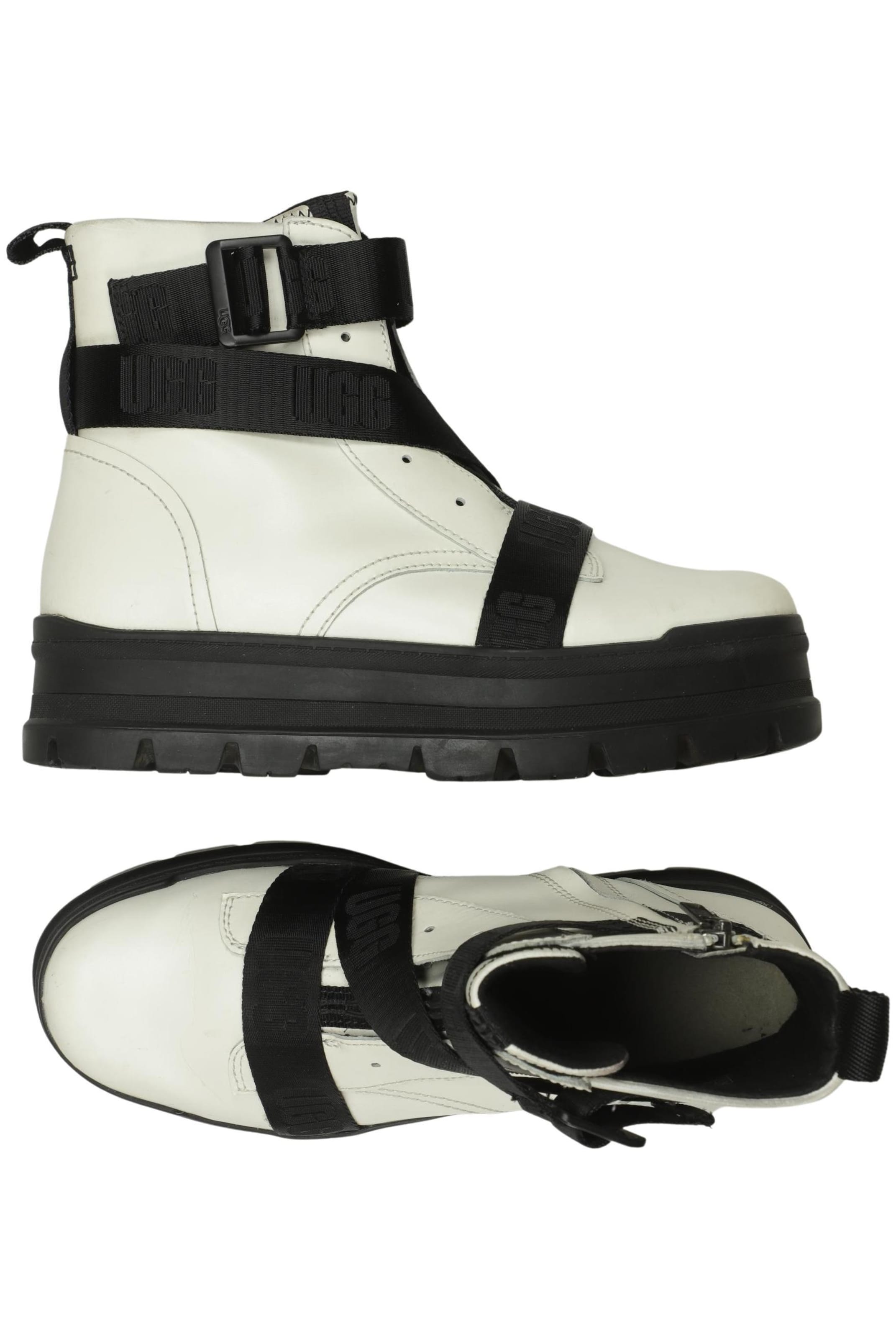 UGG Dress Boots in 39 in White: front