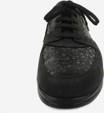 Finn Comfort Lace-Up Shoes in Black