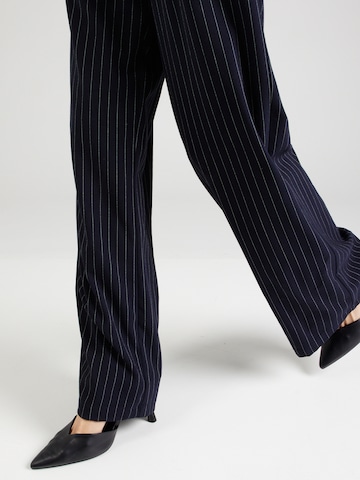 Oval Square Wide leg Pleat-Front Pants 'Idris' in Blue