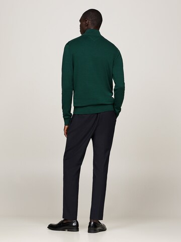 TOMMY HILFIGER Sweater in Green