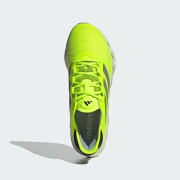 Chaussure de course 'Switch Fwd 2' ADIDAS PERFORMANCE en vert