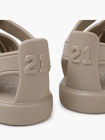 IGOR Beach & Pool Shoes in Beige