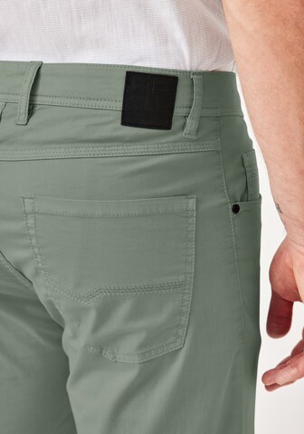 REDPOINT Regular Pants in Green