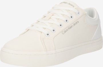 Calvin Klein Jeans - Sapatilhas baixas 'CLASSIC' em branco: frente