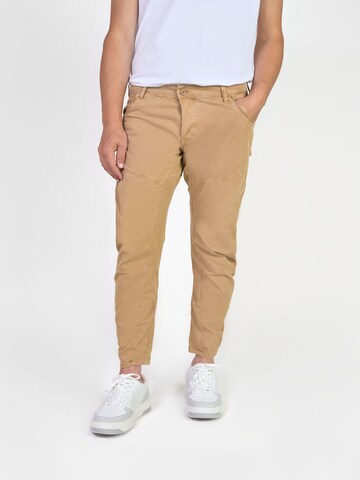 Le Temps Des Cerises Tapered Pants 'Albe' in Beige: front