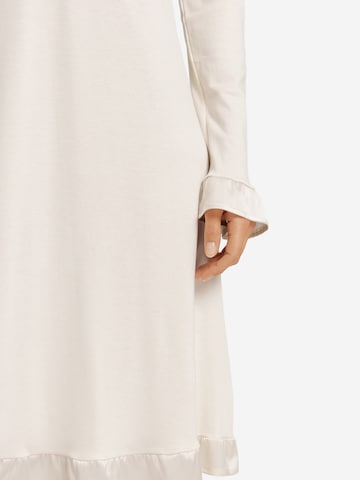 Chemise de nuit 'Claire' Hanro en blanc