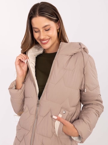 Madnezz House Between-Season Jacket in Beige