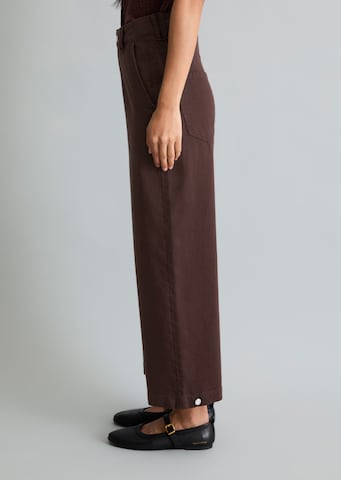 Marc O'Polo DENIM Loosefit Hose in Rot