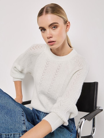 Apricot Sweater ' ' in Beige