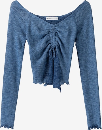 Pull-over Bershka en bleu : devant