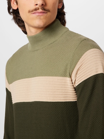 Gabbiano Sweater in Green