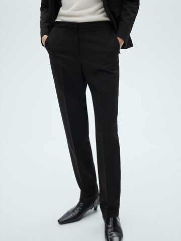 MANGO Regular Hose 'BOREAL' in Schwarz: Vorderseite