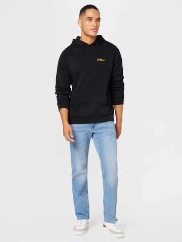 JACK WOLFSKIN Sweatshirt in Zwart