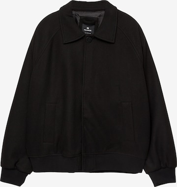 Pull&Bear Преходно яке в черно: отпред