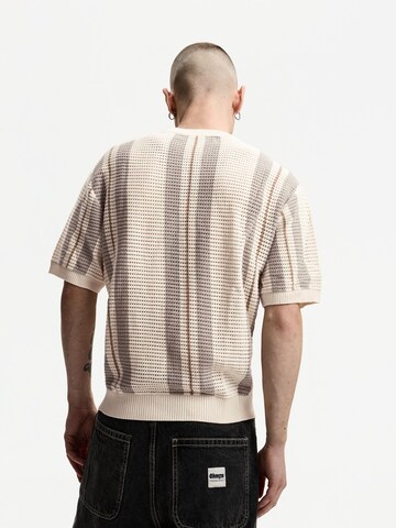 Bershka Shirt in Beige