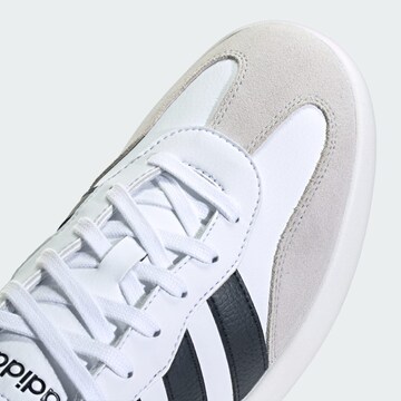ADIDAS SPORTSWEAR Σνίκερ χαμηλό 'Barreda' σε λευκό