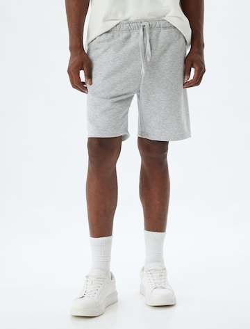 Koton Regular Pants in Grey: front