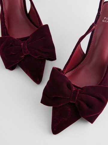 Next Pumps in Rot