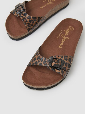 Pepe Jeans Papucs 'Oban' - barna