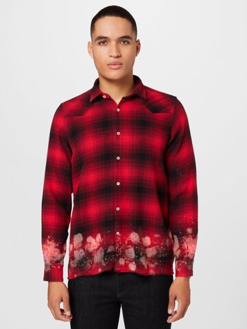 Family First Regular fit Button Up Shirt in Red: front