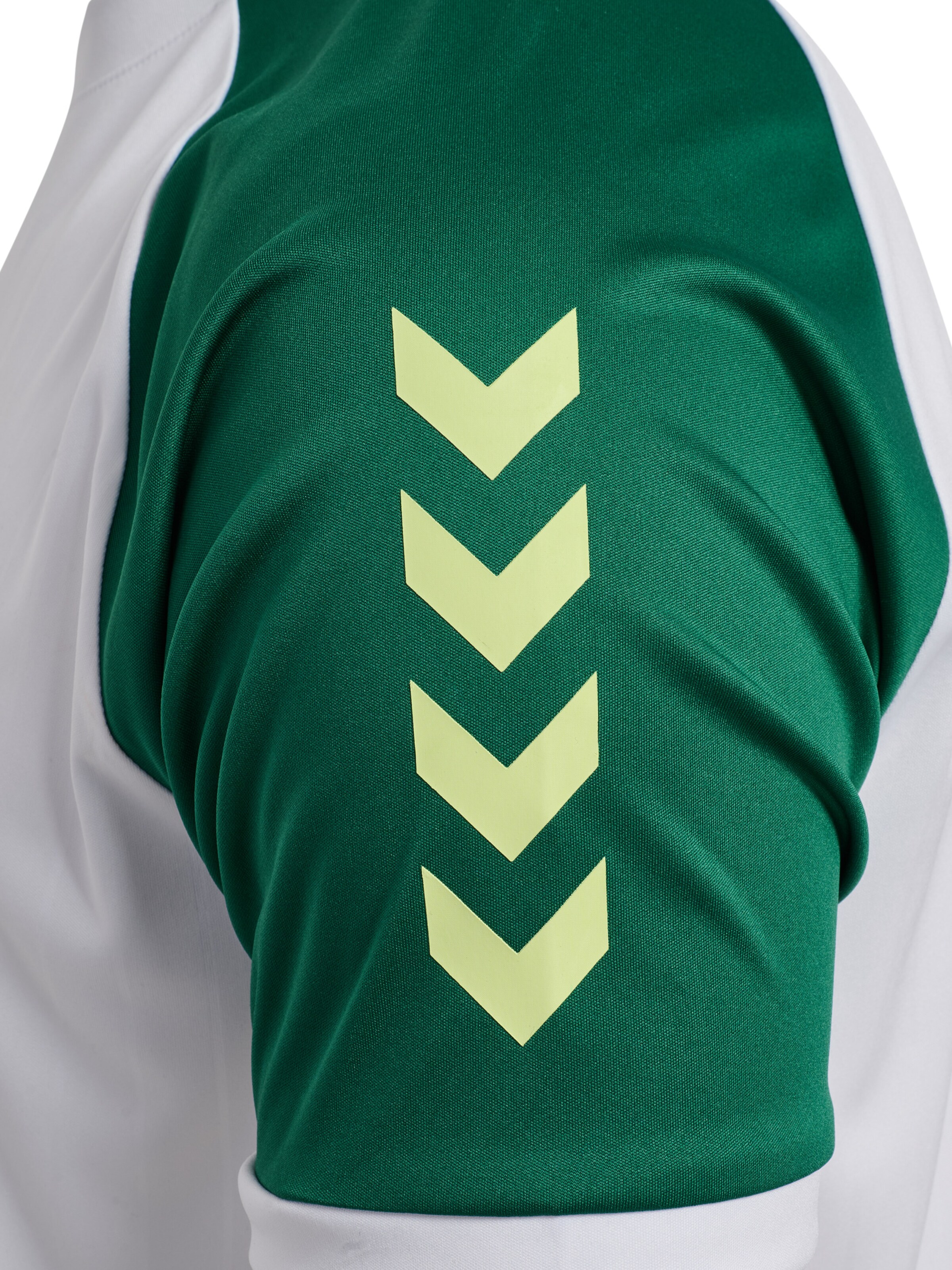 Hummel Performance Shirt in White