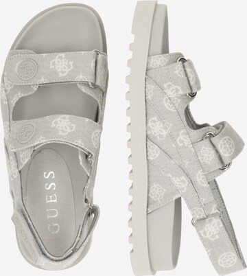 GUESS Sandalen met riem 'FADEY' in Grijs