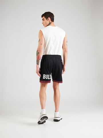 Mitchell & Ness Loosefit Broek 'NBA Team Bulls' in Zwart